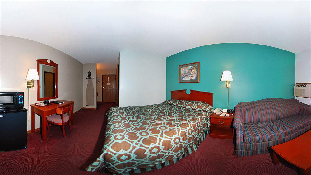 Super 8 By Wyndham Hudson Hotel Buitenkant foto