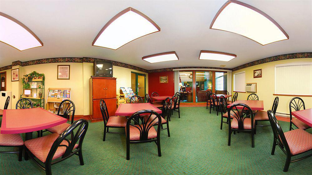 Super 8 By Wyndham Hudson Hotel Buitenkant foto